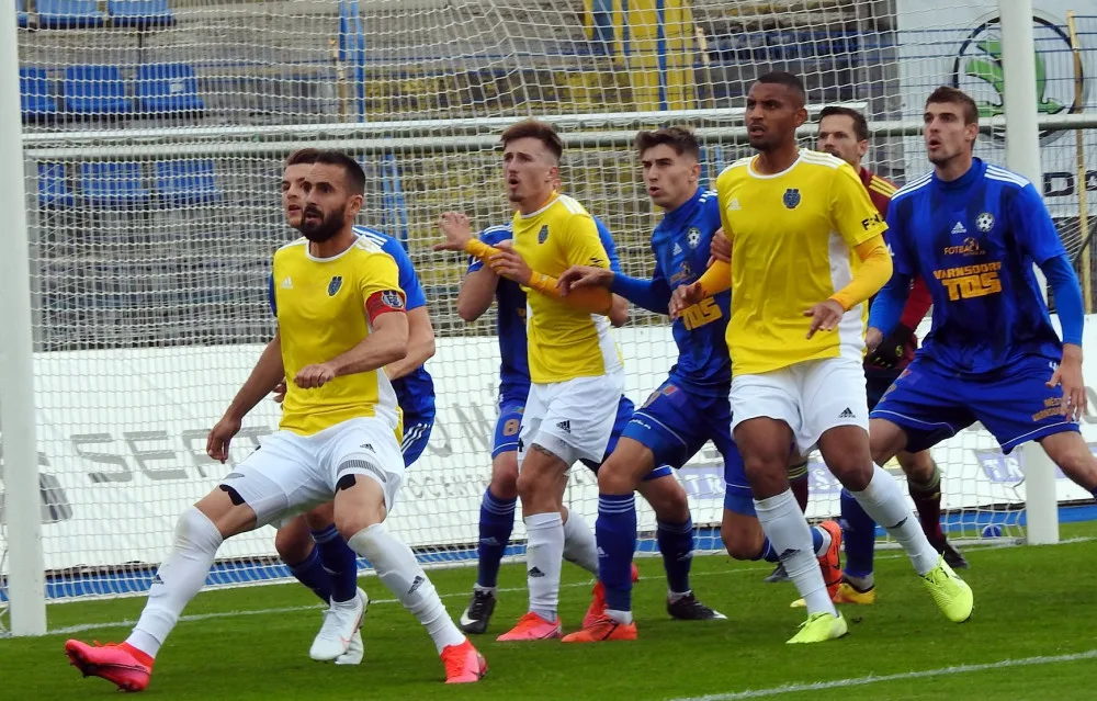 Tak tohle se nepovedlo. Vysočina doma poprvé prohrála, Varnsdorfu podlehla 1:2