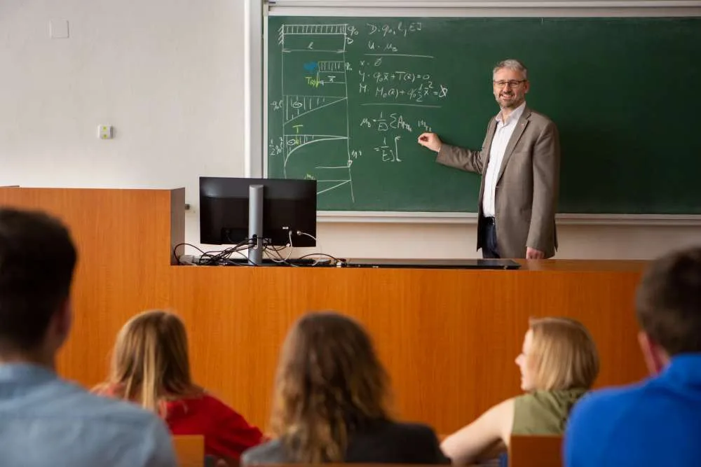 Vysoká škola polytechnická Jihlava spustila unikátní virtuální továrnu