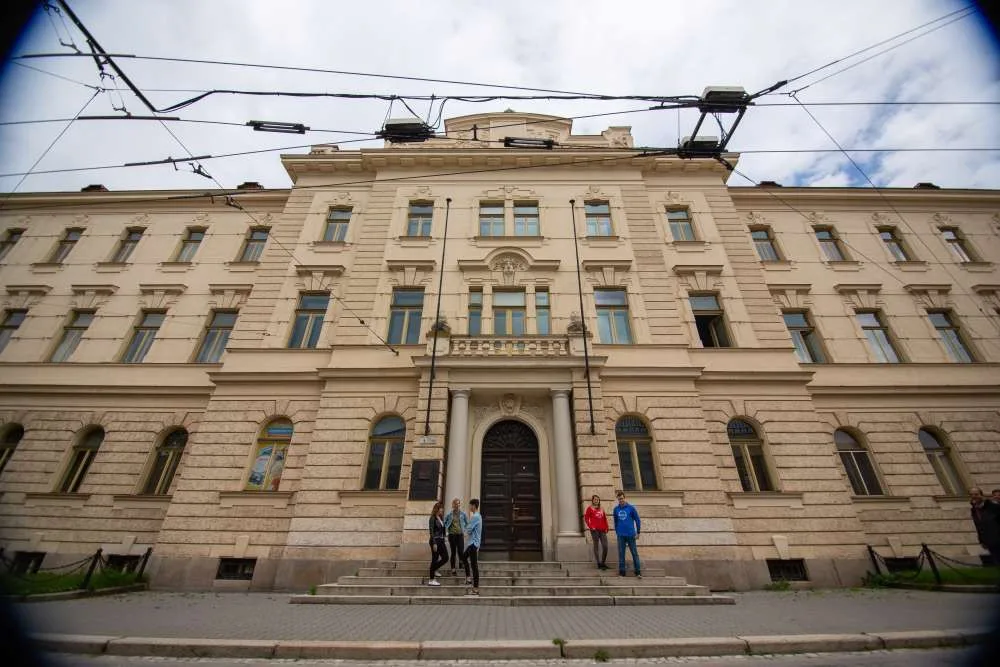 Vysoká škola polytechnická Jihlava spustila unikátní virtuální továrnu