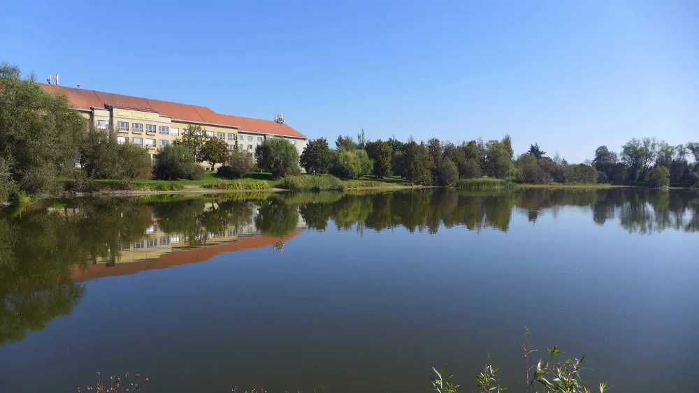 Z nedělního koupání tragická událost, v třebíčském rybníku se utopil osmnáctiletý mladík