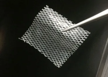 Vědci z Brna vyvinuli unikátní náplast, která pacientům pomůže zahojit chronické rány