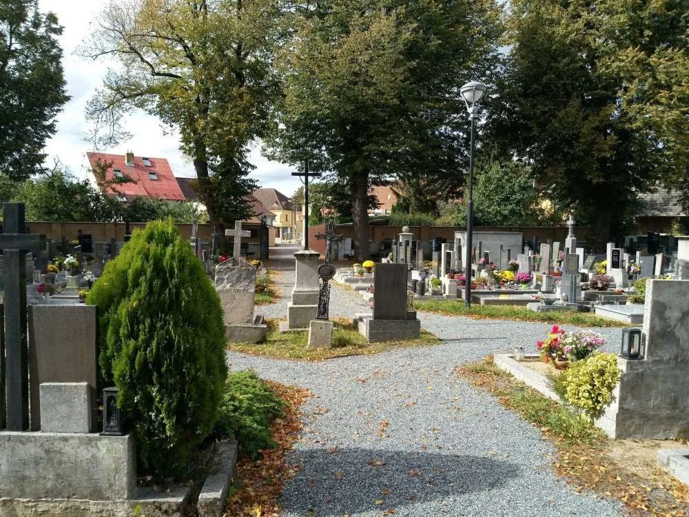 Vadí vám nepořádek v okolí? Řekněte starostovi, kameru lze vyhrát zdarma