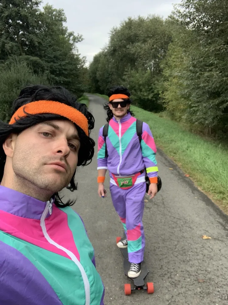 Na longboardech urazili přes 880 km napříč celou Českou republikou a získali téměř půl miliónu korun pro malého Milánka
