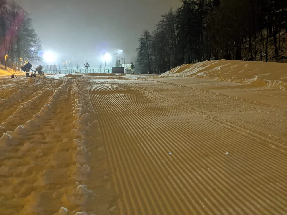 Obleva ničí stopy pro běžkaře v přírodě, ovál u Heulosu je ale stále k dispozici
