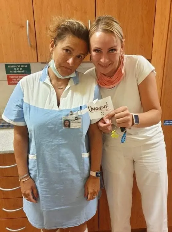 Sestřička z havlíčkobrodské nemocnice zůstala po operaci na vozíčku. Nyní se zkusí vrátit do normálního života