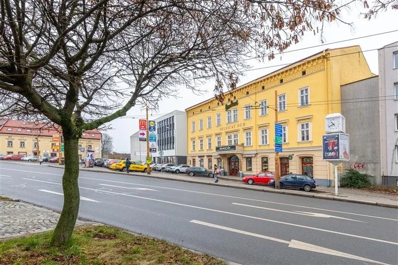 Město sbírá podněty k nové podobě náměstí Almy Rosé. Vyjádřit se můžete do pátku