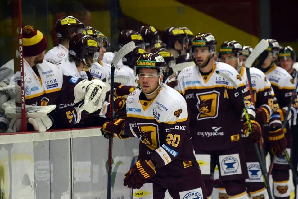 Dukla pod tlakem. V Litoměřicích šestkrát inkasovala a v sérii prohrává 2:1