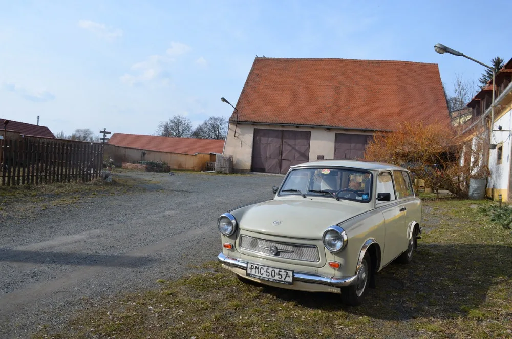 Trabant 601Xrního vozu skončila přesně před 30 lety, své fanoušky má Trabant dodnes