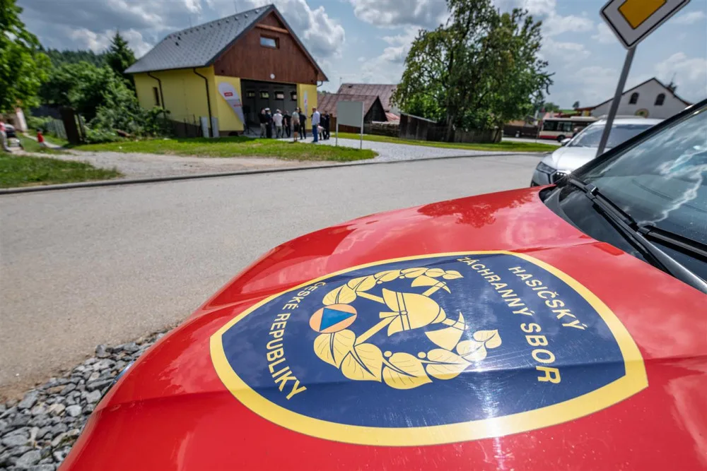 Ve Zborné mají novou hasičárnu, vyšla na 6,5 milionu. Využijí ji nejen hasiči