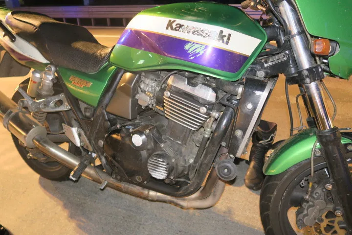Provoz na D1 zastavila nehoda dvou motorek. Řidič, který ji zavinil, dal první pomoc zraněnému motorkáři 