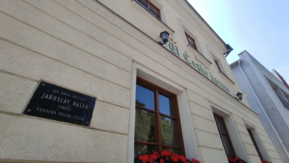 Tip na výlet: Do Lipnice za známými reliéfy. Víte, jak vznikala Ústa pravdy, Bretschneiderovo ucho a Zlaté oči?