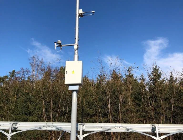 Vysočina bude mít u silnic I. třídy další tři meteostanice. Budou v úsecích, kde často namrzá vozovka a tvoří se závěje