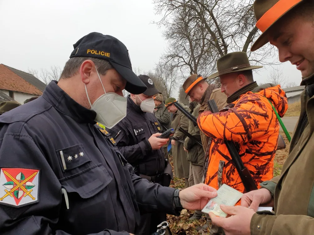 Policie v Kozlově na Jihlavsku kontrolovala myslivce. Žádný nebyl pod vlivem alkoholu