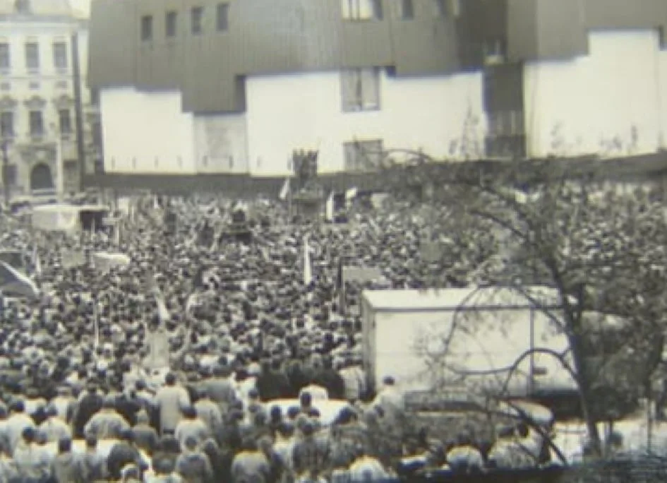 Revoluční plamen se v roce 1989 v Jihlavě rozhořel o týden později než v Praze