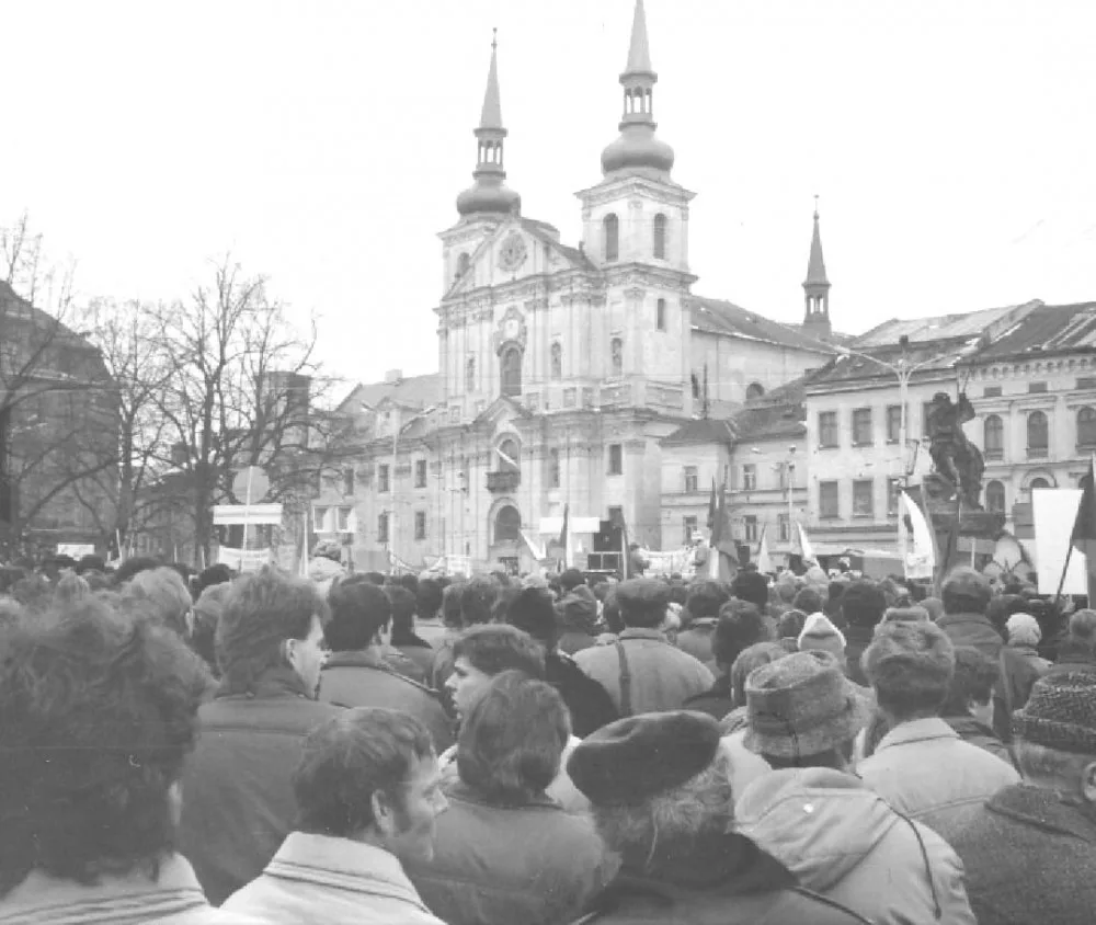 Revoluční plamen se v roce 1989 v Jihlavě rozhořel o týden později než v Praze