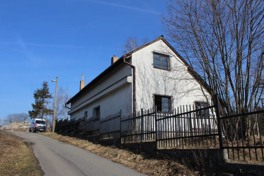 Dnes se v Jihlavě pro bezdomovce otvírá Noclehárna Havaj. Službu mohou využít očkovaní i neočkovaní, říká ředitel Chlupáček