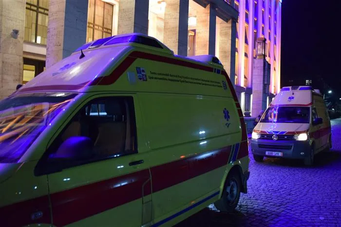Dvě sanitky z Vysočiny putovaly na Zakarpatí. Už slouží na infekčním oddělení tamní nemocnice