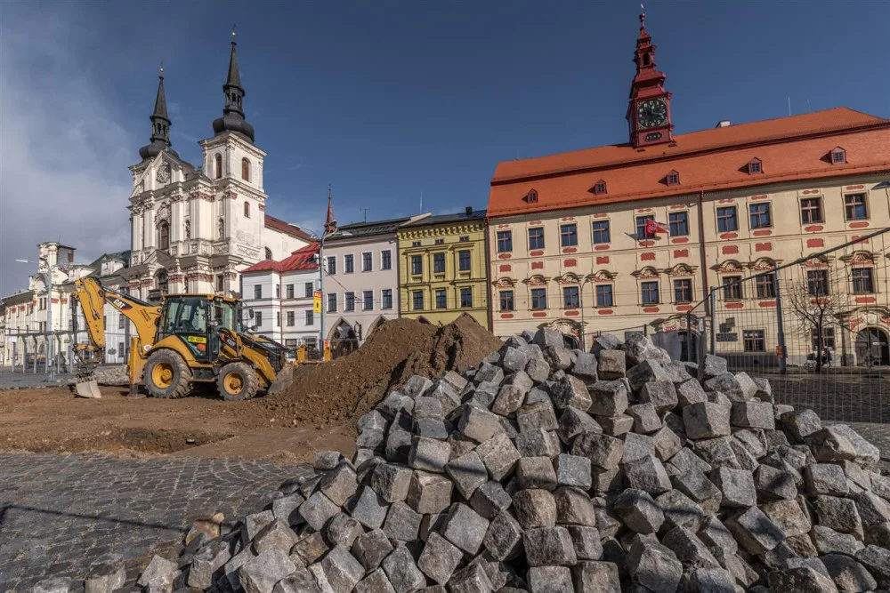 Sejmutí dlažby a povrchu