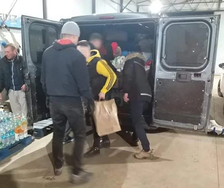 Materiální pomoc z Jihlavy dorazila v noci na hranice. Děkujeme moc za celý ukrajinská národ, říká organizátor sbírky
