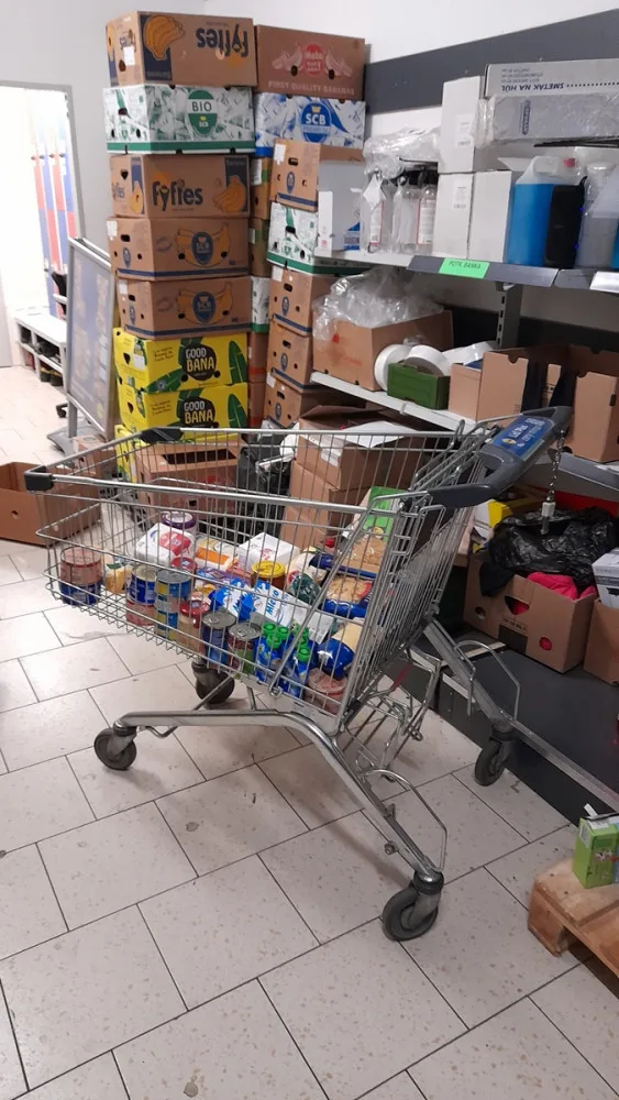 Jihlavská charita věnuje klientům půl tuny potravin a drogerie. Slabší výsledek sbírky se dal čekat, říká koordinátorka