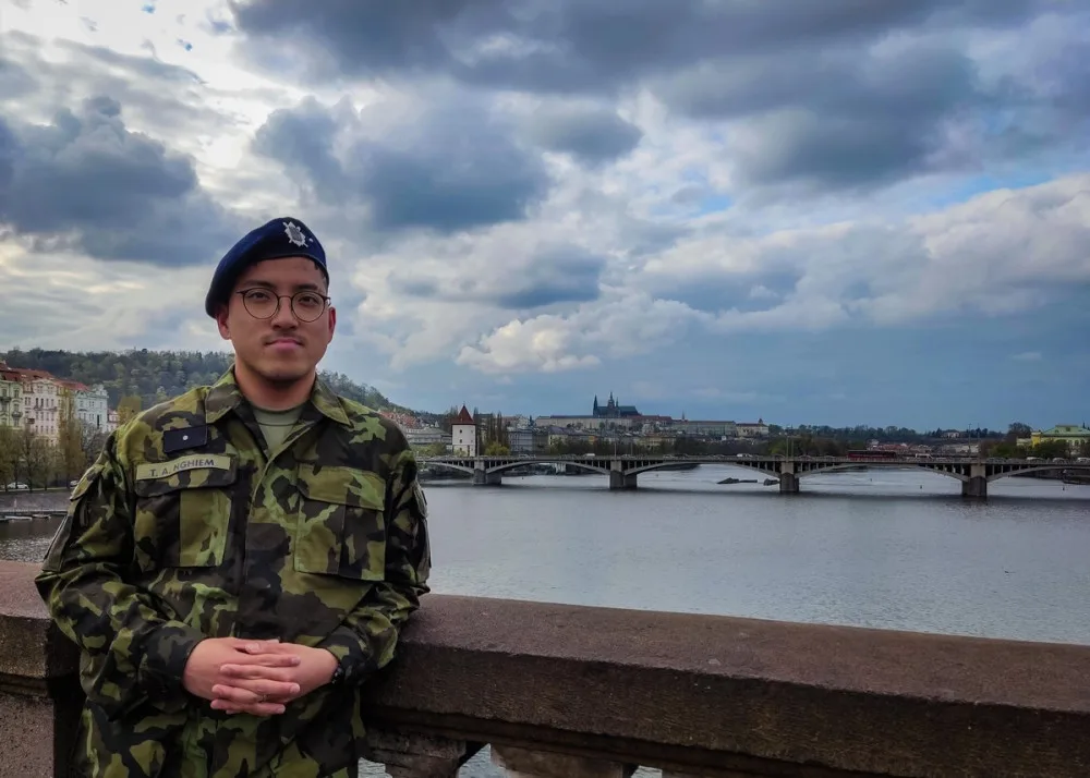 Průvodce v Sapě, herec i voják v aktivní záloze. V armádě jsem si dvakrát sáhl na dno, říká Dave
