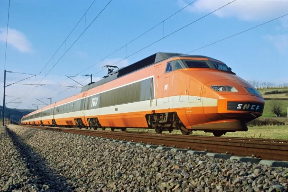 Na jihlavském nádraží zastaví vysokorychlostní vlak TGV. V roce 1981 dosáhl rychlostního rekordu 380 km/h