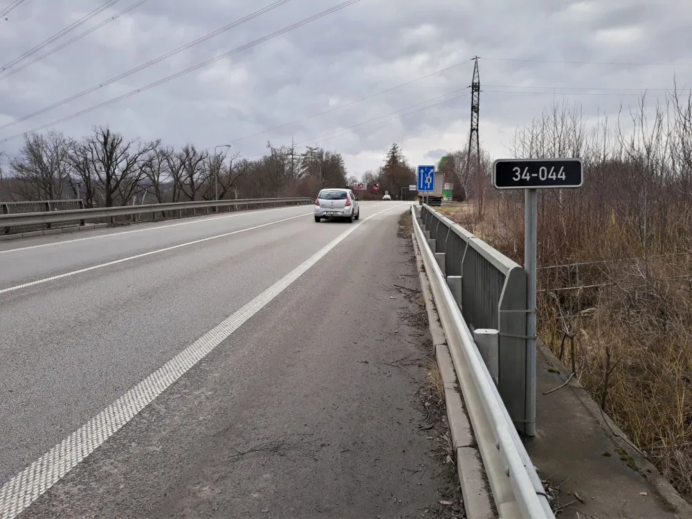 Náročnější cestování na I/34. U Havlíčkova Brodu dnes začíná oprava dvou mostů