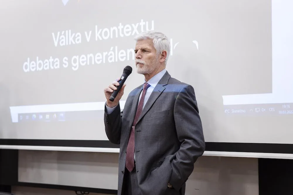 Nesdílím názorovou ani hodnotovou orientaci s Babišem, populismus je problémem současné doby, říká Petr Pavel. Foto: Zuzana Bönisch