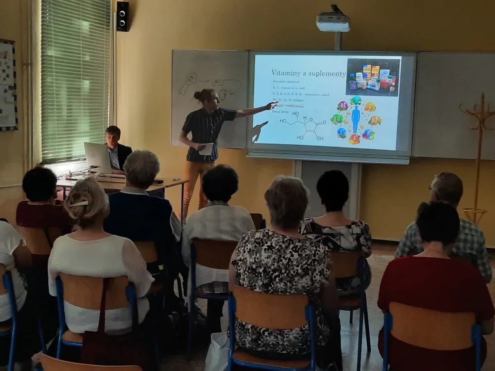 Univerzitu třetího věku čeká na poslední letošní přednáška. Měli jsme skvělé ohlasy, těší organizátory z gymnázia
