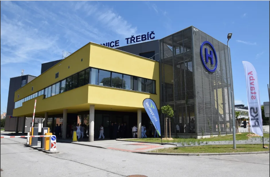 Nová etapa třebíčské nemocnice. Do provozu byly uvedeny nové operační sály, stály víc než 400 milionů