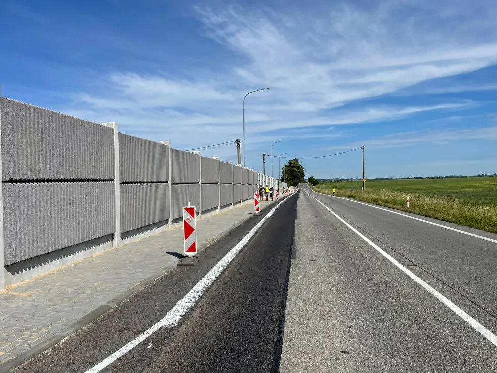 Protihluková stěna v Radostíně je hotová. Po I/38 už projedeme bez omezení