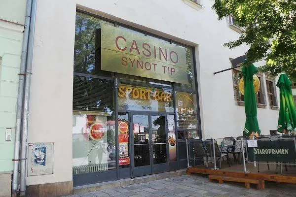 Moderní restaurace v prostorách Sklípku? Plánovaná změna se zatím odkládá, majitel má jiné priority