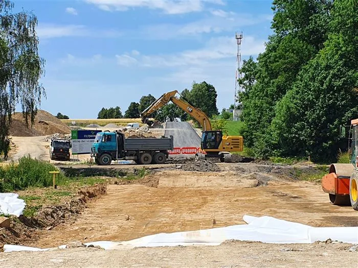 Modernizace za 161 milionů. Úsek mezi Jamným a Zhoří jako první v září vyzkouší autobusy