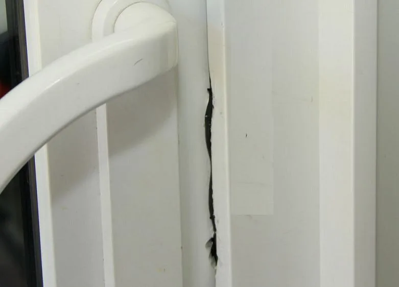 Kriminalisté v Jihlavě dopadli nenapravitelného recidivistu. Kradl v obchodech i sklepních kójích