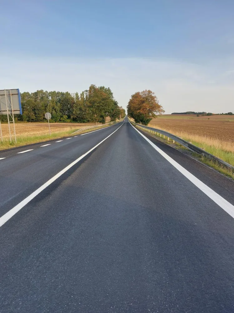 Opraveno. Řidiči už ode dneška projedou opravovaným úsekem na silnici I/38
