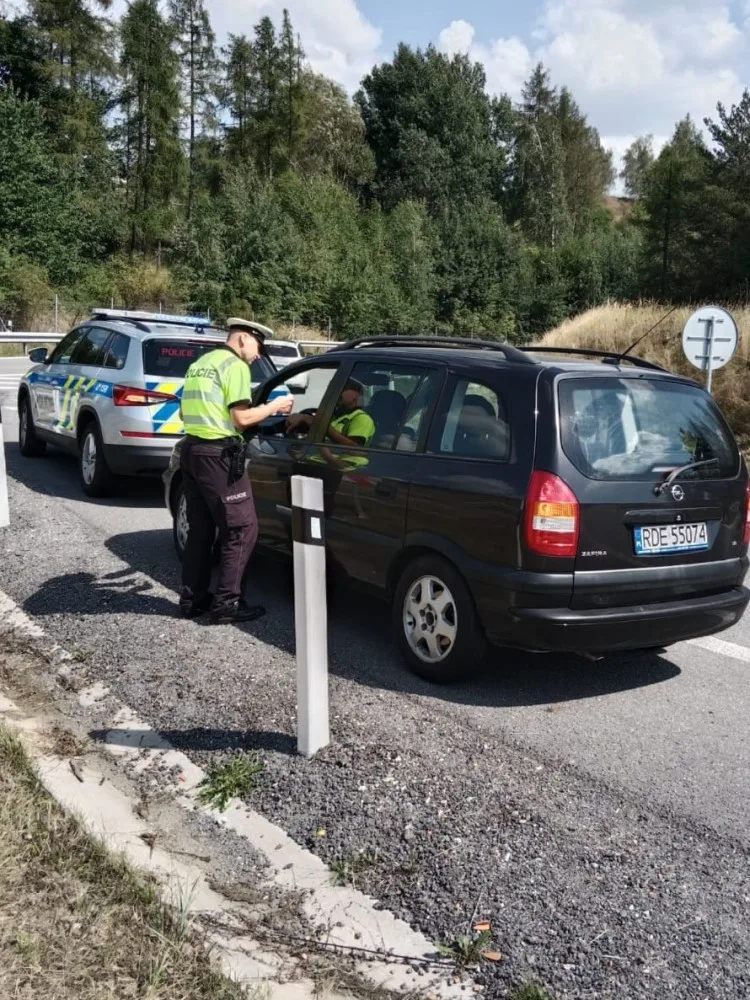 Víkend s policejními kontrolami. Policie zastavila přes dva tisíce řidičů, zjistila přes 500 přestupků