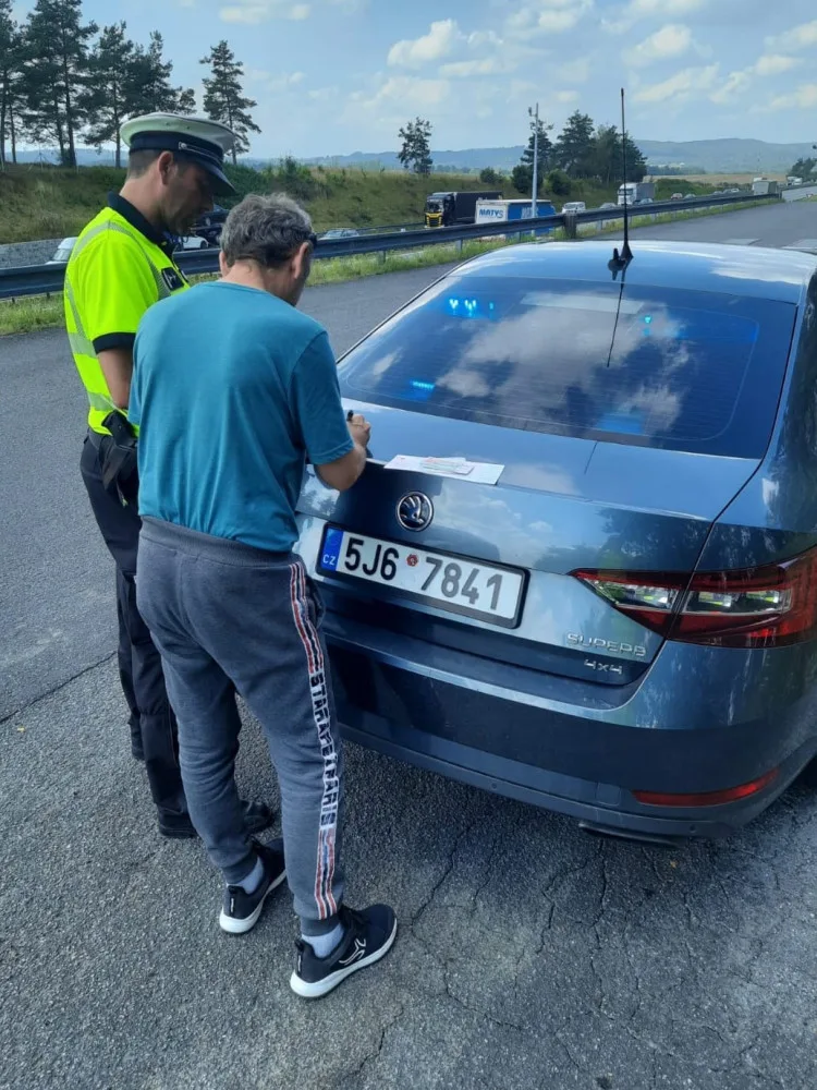 Víkend s policejními kontrolami. Hlídky na Vysočině zastavily přes dva tisíce řidičů, zjistily přes pět set přestupků