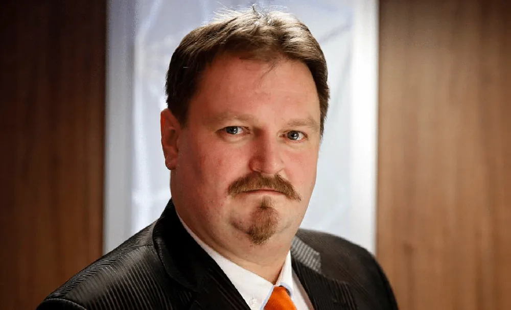 Petr Bartoň