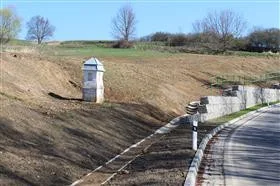 Takto boží muka vypadala před renovací v roce 2020