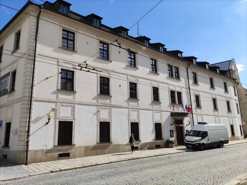 Jihlavský Hotel Gustav Mahler se dnes uzavřel. Z technických a provozních důvodů, řekla zaměstnankyně