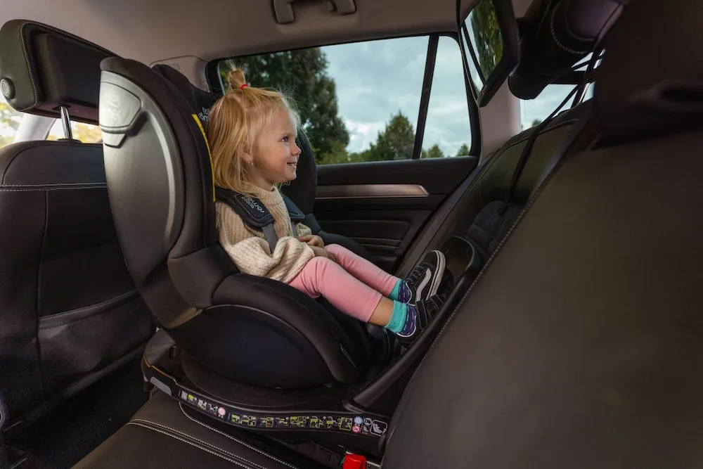Švédsko má nejnižší počet úrazů dětí při autonehodách. Dodržuje roky osvědčené pravidlo