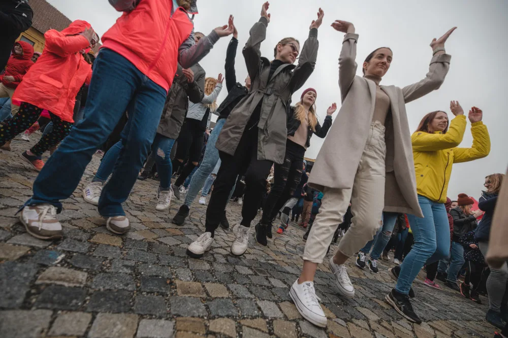 Padl rekord. V Třebíči tančilo Jerusalemu 455 lidí, přáli jsme si aspoň 100 lidí, říká organizátorka