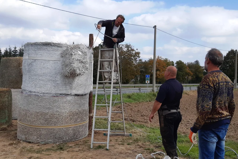 Slamáky z Jakubova obdivuje nejen Vysočina. Inspirovaly nás sochy v Rakousku, říká starosta