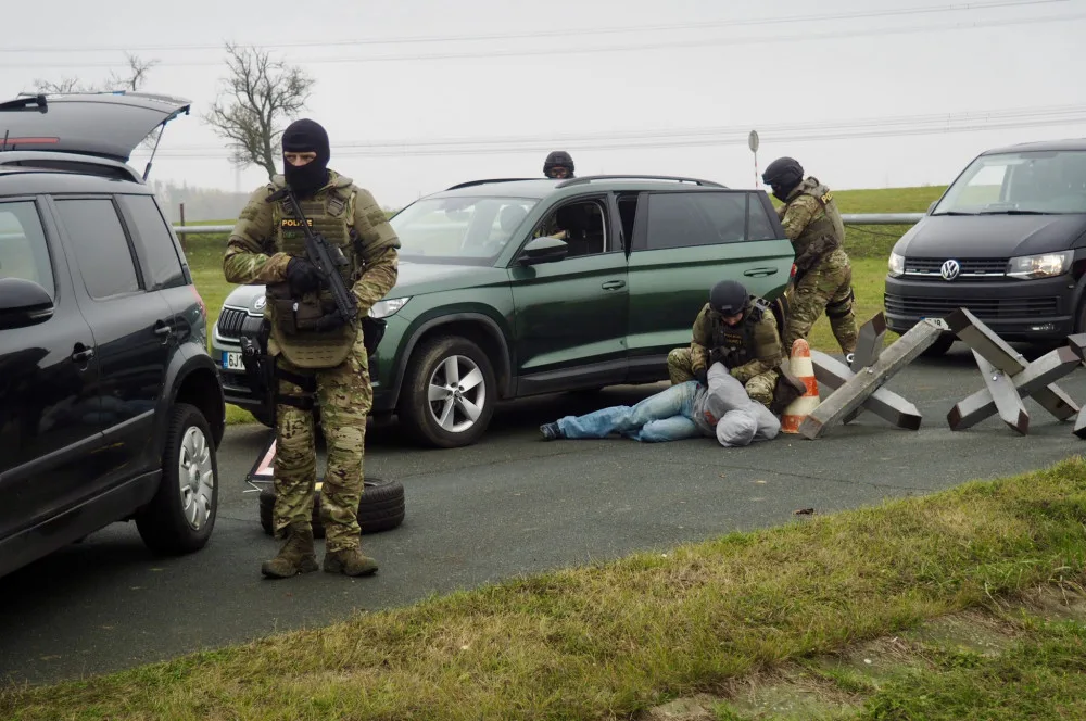 Dukovanskou elektrárnu před nepřítelem ubráníme, dokázali si vojáci a policisté