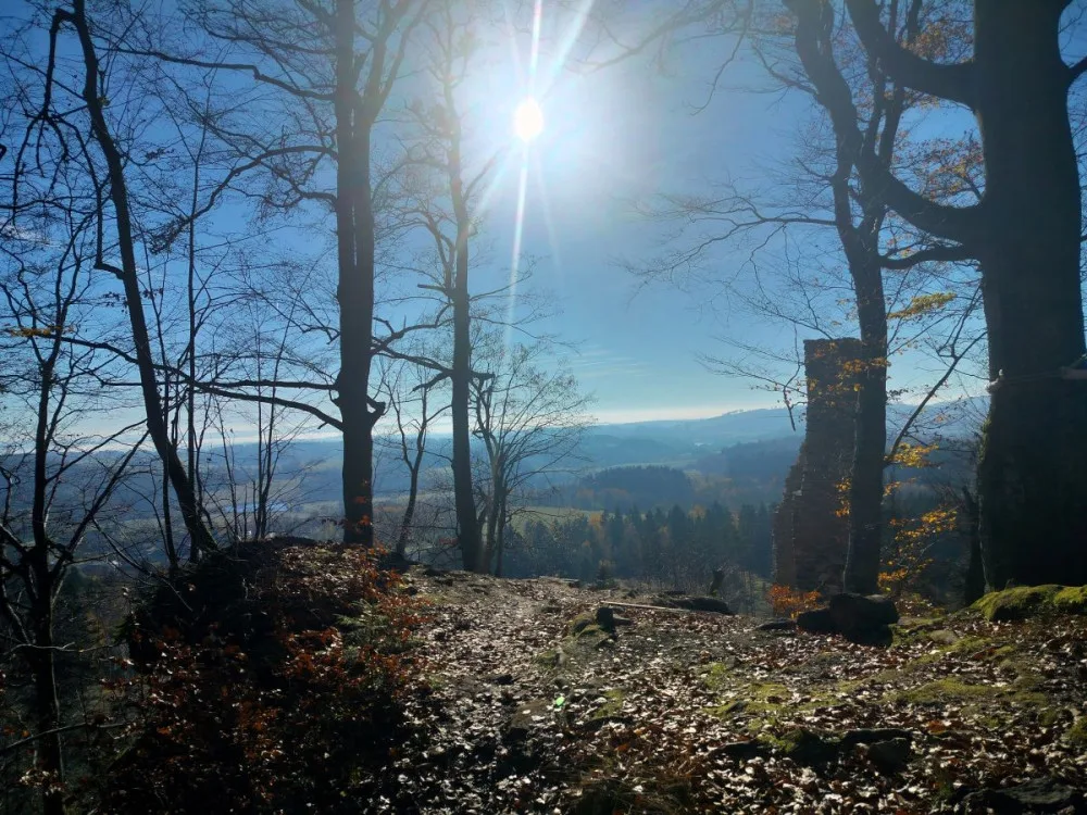 Turisté ocení novinky, které najdou na Štamberku nad Řásnou a Lhotkou.