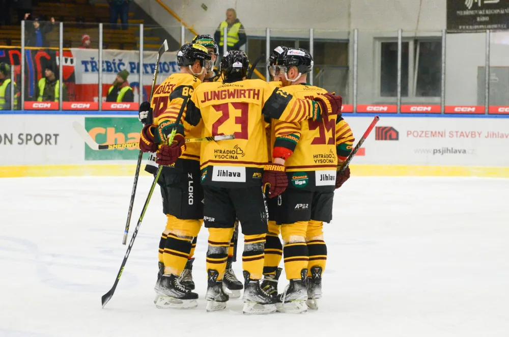 Dukla první zápas nového roku vyhrála, Sokolov udolala 4:3