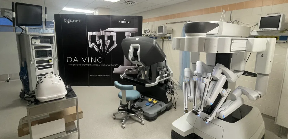 Jihlavská nemocnice jako první na Vysočině začne s robotickými operacemi. První bude už v pátek