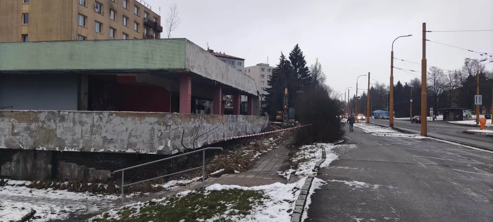 Herna u bývalého Hotelu Jihlava jde k zemi, vyroste zde nový osmipatrový bytový dům