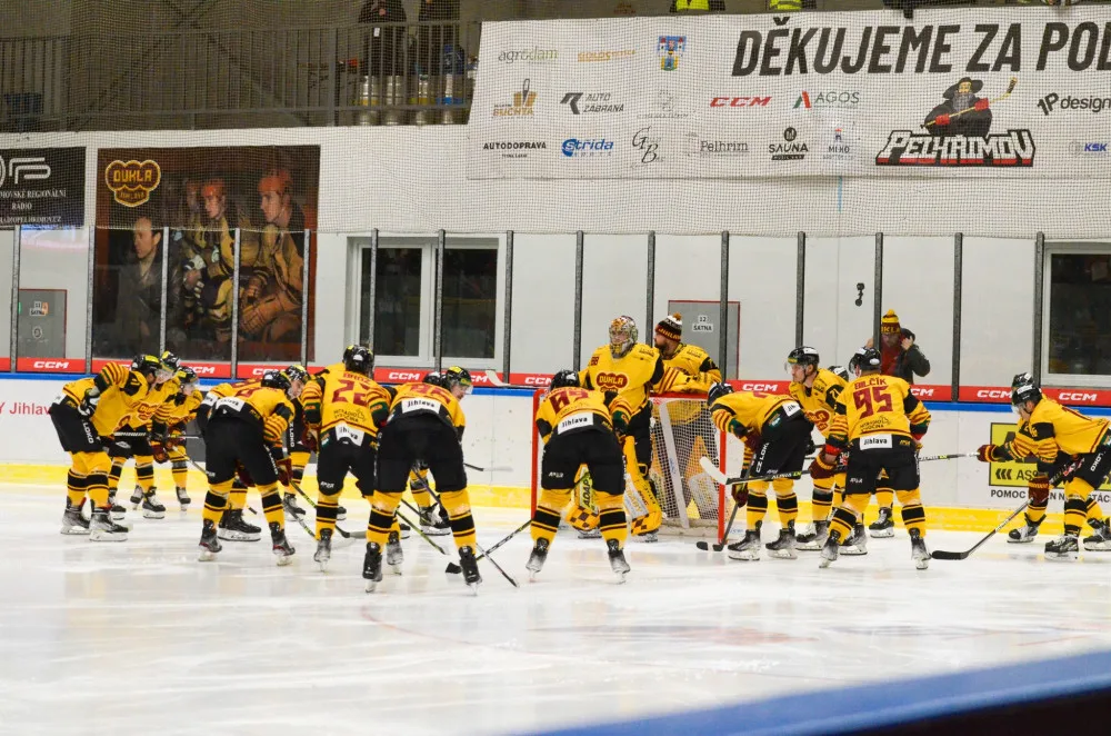 Dukla na ledě rozjetého Zlína neuspěla, po prohře 4:1 je v tabulce jedenáctá