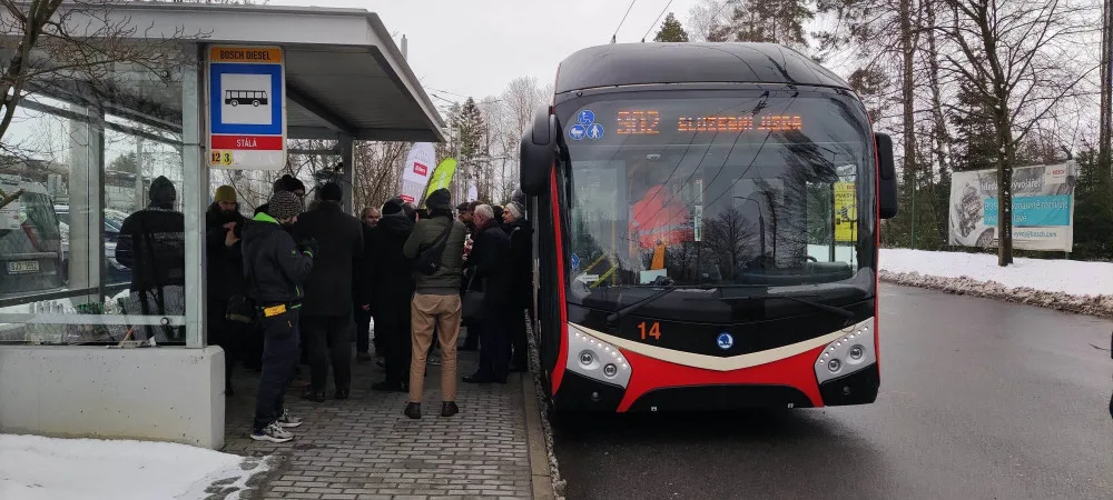 Nová trolejbusová trať do Bedřichova a průmyslové zóny slavnostně zprovozněna. Nové jízdní řády jsou platné od středy